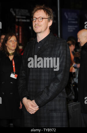 L'acteur britannique David Thewlis assiste à la première de "anonyme" au BFI London Film Festival à l'Empire, de Leicester Square à Londres le 25 octobre 2011. Rune Hellestad/UPI Banque D'Images