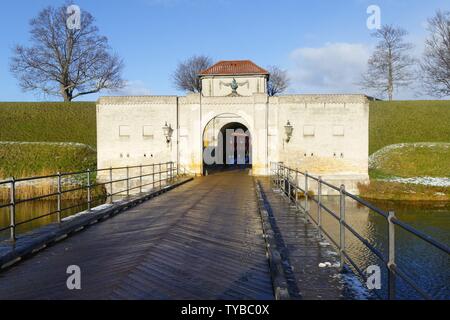 Pont sur les douves de porte du roi Kastellet, Copenhague, Danemark, Scandinavie, l'Europe | conditions dans le monde entier Banque D'Images