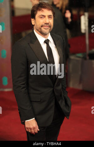 L'acteur espagnol Javier Bardem Baftas arrive à la cérémonie de remise des prix de la Royal Opera House, Londres le 10 février 2013. UPI/Hugo Philpott Banque D'Images