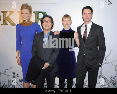 L'actrice australienne Nicole Kidman, réalisateur sud-coréen Park Chan-Wook, actrice australienne Mia Wasikowska et acteur anglais Matthew Goode assister à une projection spéciale de 'Stoker' au Curzon Soho à Londres le 17 février 2013. UPI/Paul Treadway Banque D'Images