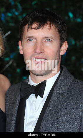 Le chanteur anglais James Blunt assiste à l'hiver Gala de Centerpoint blancs au palais de Kensington à Londres le 26 novembre 2013. UPI/Paul Treadway Banque D'Images