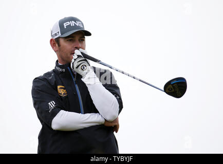 L'Afrique du Sud, Louis Oosthuizen au 6ème tee pendant le tour final à la 144e Open Championship, St.Andrews le 20 juillet 2015. Photo par Hugo Philpott/UPI Banque D'Images