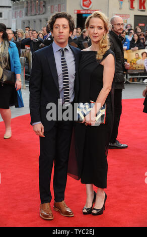 L'acteur américain Simon Helberg assiste à la première mondiale de Florence Foster Jenkins à l'Odeon Leicester Square à Londres le 12 avril 2016. Photo par Paul Treadway/ UPI Banque D'Images