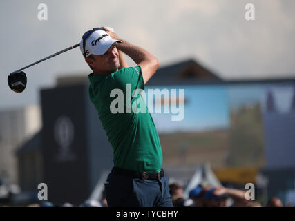 England's Justin Rose tees off sur la première journée de l'Open de Golf 2018 championnats du monde à Carnoustie, en Écosse, le 19 juillet 2018. Photo par Hugo Philpott/UPI Banque D'Images