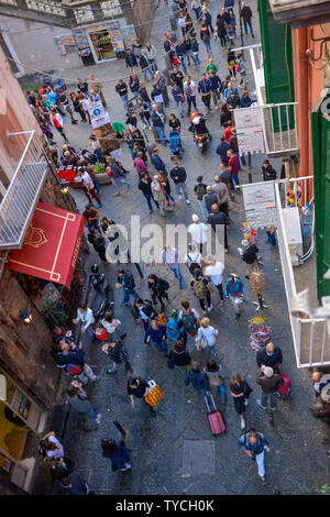 Strassenszene, Via dei Tribunali, Napoli, Italie Banque D'Images