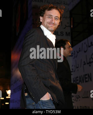 L'acteur Jean-Paul Rouve arrive sur le tapis rouge avant un hommage à Sigourney Weaver pendant le Festival International du Film de Marrakech à Marrakech le 16 novembre 2008. (Photo d'UPI/David Silpa) Banque D'Images