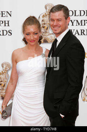 L'acteur Eric Dane et sa femme Rebecca Gayheart actrice arrivent sur le tapis rouge pour la cérémonie de clôture de la 47e Festival de Télévision de Monte-Carlo à Monte Carlo, Monaco le 14 juin 2007. (Photo d'UPI/David Silpa) Banque D'Images