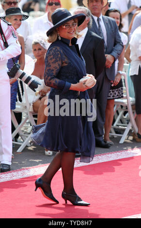 La princesse Ira von Furstenberg Virginie arrive au Palais du Prince pour la cérémonie de mariage religieux du Prince Albert II et la Princesse Charlene de Monaco le 2 juillet 2011. Le Prince et la Princesse ont pris part à une cérémonie de mariage civil hier. UPI/ David Silpa Banque D'Images