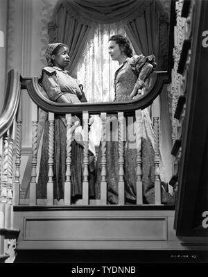 VIVIEN LEIGH en Scarlett O'Hara BUTTERFLY McQUEEN Prissy comme autant en emporte le vent Victor Fleming Directeur 1939 producteur David O. Selznick Selznick International Pictures / Metro Goldwyn Mayer Banque D'Images