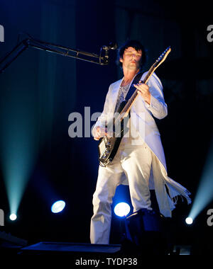 Matthew Bellamy de Muse se produit en concert à la Bank Atlantic Center dans la région de Sunrise, en Floride le 22 avril 2007. (Photo d'UPI/Michael Bush) Banque D'Images