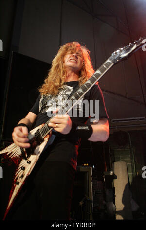 Dave Mustaine avec Megadeth se produit en concert à Club Revolution, à Ft. Lauderdale en Floride le 3 octobre 2007. (Photo d'UPI/Michael Bush) Banque D'Images