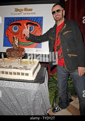 Ringo Starr Fete Son Anniversaire Au Hard Rock Cafe De Nice France Pour La Celebration Paix Et Amour Le 7 Juillet 18 Photo De Lionel Urman Sipa Usa Photo Stock Alamy