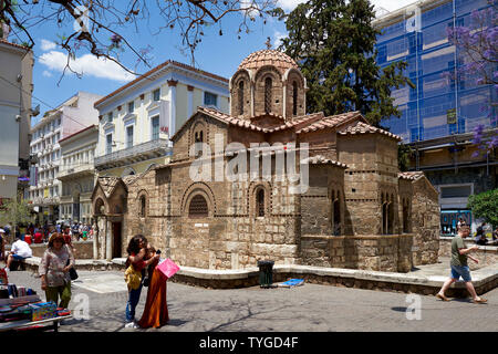 Athènes Grèce. Église orthodoxe de Panaghia Kapnikarea, la plus ancienne église de la ville Banque D'Images