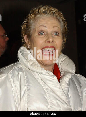 L'actrice Lynn Redgrave assiste au 26 février 2004 Soirée d'ouverture de la production de Broadway revient "Un violon sur le toit.' (UPI/Ezio Petersen) Banque D'Images