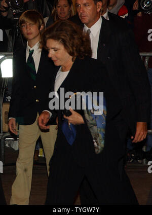 Teresa Heinz Kerry épouse de candidat le sénateur John Kerry arrive pour le service commémoratif Christopher Reeve s'est tenue à New York le 29 octobre 2004 à la Juilliard School où Reeve est allé(e) il y a 30 ans en tant qu'agissant étudiant. (Photo d'UPI/Ezio Petersen) Banque D'Images