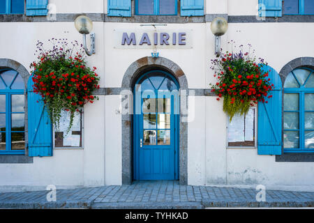 Mairie (bureau du maire), St Benoit des ondes, Bretagne, France Banque D'Images