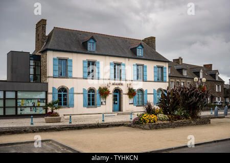 Mairie (bureau du maire), St Benoit des ondes, Bretagne, France Banque D'Images