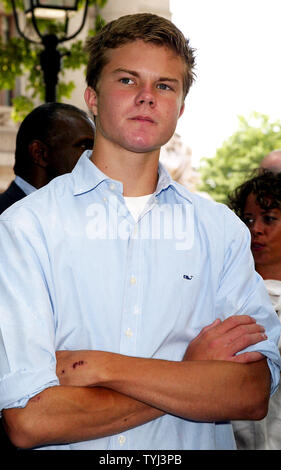 Cody Gifford arrive pour la conférence de presse annonçant le partenariat entre le Pro Football Hall of Fame et le Musée National du Sport à Bowling Green Park à New York le 19 juin 2007. (Photo d'UPI/Laura Cavanaugh) Banque D'Images