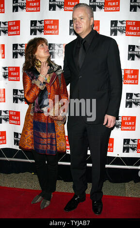 Susan Sarandon et Tim Robbins pour arriver au Centre pour le changement : Dîner-bénéfice et concert de soutien à témoin à l'Hammerstein Ballroom à New York le 7 novembre 2007. (Photo d'UPI/Laura Cavanaugh) Banque D'Images