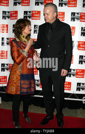 Susan Sarandon et Tim Robbins pour arriver au Centre pour le changement : Dîner-bénéfice et concert de soutien à témoin à l'Hammerstein Ballroom à New York le 7 novembre 2007. (Photo d'UPI/Laura Cavanaugh) Banque D'Images