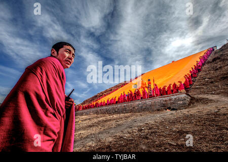 Gannan des coutumes, de paysages magnifique monastère humaniste prairie sun Zhuoma tente de Bouddha Banque D'Images