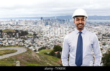 L'architecte ou l'homme d'affaires dans plus de casque city Banque D'Images