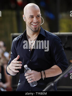 La bande de Chris Daughtry Daughtry effectue sur le NBC Today Show live du Rockefeller Center à New York le 14 juillet 2009. (Photo d'UPI/John Angelillo) Banque D'Images