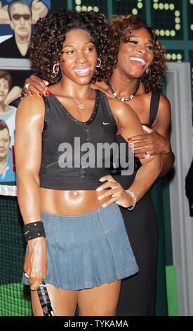 Serena Williams dévoile sa figure de cire au Musée de Cire Madame Tussauds à New York le 27 août 2009. Photo UPI/Laura Cavanaugh Banque D'Images