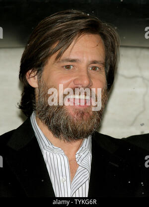 L'acteur Jim Carrey parle du film "DISNEY'S A Christmas Carol' qu'il stars dans le film de promotion du train tour tour se termine à la gare Grand Central, le 30 octobre 2009 à New York. UPI/Monika Graff Banque D'Images