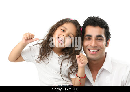 Portrait d'un homme souriant avec sa fille Banque D'Images