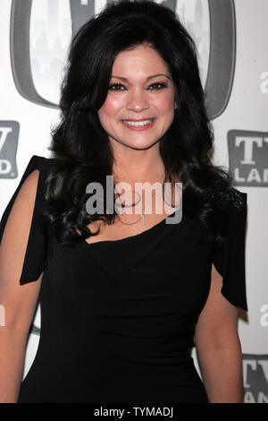 Valerie Bertinelli arrive pour la TV Land Awards au Jacob Javits Center à New York le 10 avril 2011. UPI /Laura Cavanaugh Banque D'Images