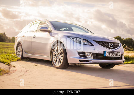 Septembre 2018, Ustka, Pologne : Mazda 6 modèle 2008 - Immobilier, GH Banque D'Images