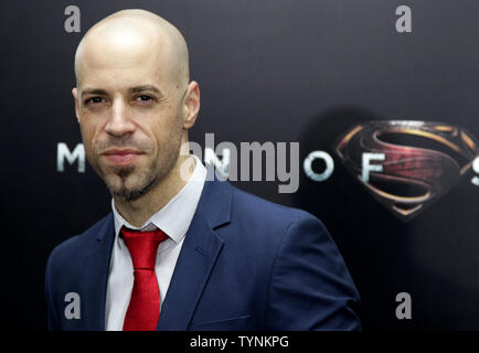 Chris Daughtry arrive sur le tapis rouge à l'homme d'acier première mondiale au Lincoln Center's Alice Tully Hall à New York le 10 juin 2013. UPI/John Angelillo Banque D'Images