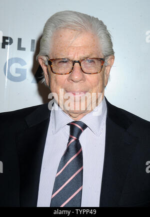 Carl Bernstein Arrive Sur Le Tapis Rouge A La 42e Gala Prix Chaplin A L Alice Tully Hall Lincoln Center De New York Le 27 Avril 15 Photo Par Dennis Van Tine Upi Photo