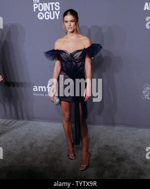 Nina Agdal arrive sur le tapis rouge à l'amfAR Gala 2019 de New York à Cipriani Wall Street le 6 février 2019 à New York. Photo de John Angelillo/UPI Banque D'Images