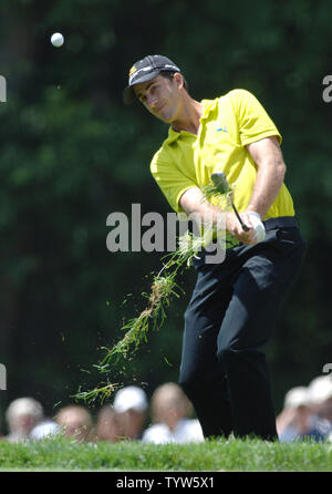 Geoff Ogilvy d'Australie hits de la dure sur le 12e trou de 667 verges au cours du deuxième tour de l'US Open Championship à Oakmont Country Club à Oakmont, Pennsylvanie juste à l'extérieur de Pittsburgh le 15 juin 2007. Ogilvy, l'US Open 2006, champ bogied le trou. (Photo d'UPI/Pat Benic) Banque D'Images