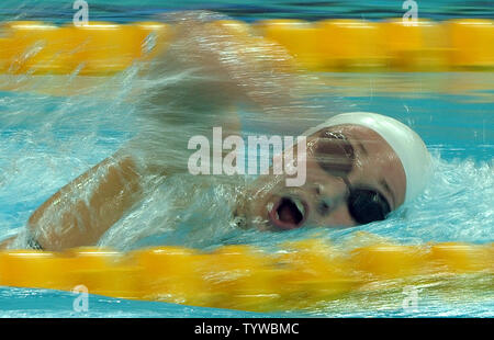 USA's Katie Hoff nage dans la chaleur de la femme du 3 800 m nage libre à la National Aquatic Centre (Cube d'eau) pendant les Jeux Olympiques d'été de 2008 à Beijing, Chine, le 14 août 2008. (Photo d'UPI/Roger L. Wollenberg) Banque D'Images