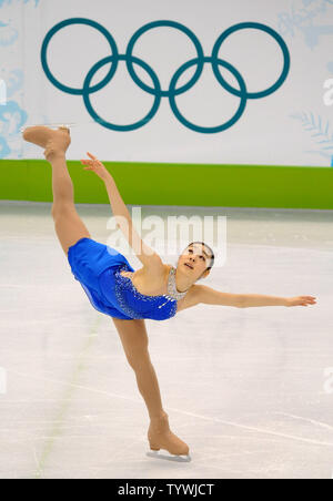 La Corée du Sud, Kim Yu-na effectue dans le programme de patinage libre du patinage artistique de l'événement final au Pacific Coliseum aux Jeux Olympiques d'hiver à Vancouver, Canada le 25 février 2010. Kim a remporté la médaille d'or dans l'événement. UPI/Pat Benic Banque D'Images