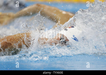 America's Conor Dwyer participe à la chaleur de la six men's 200m nage libre aux Jeux olympiques de natation au stade des Jeux Olympiques de Rio 2016 à Rio de Janeiro, Brésil, le 7 août 2016. Dwyer a remporté sa vague avec un temps de 1:45,95. Photo de Matthew Healey/UPI Banque D'Images