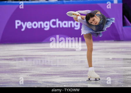 Evgenia Medvedeva de Russie effectue dans le simple dames Programme court de patinage de compétition de patinage artistique au cours de l'hiver 2018 de Pyeongchang Jeux Olympiques, à l'ovale à Gangneung Gangneung, Corée du Sud, le 11 février 2018. Photo de Richard Ellis/UPI Banque D'Images