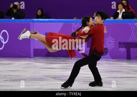Maia Shibutani et Alex Shibutani des USA en compétition dans l'épreuve par équipe de danse sur glace, patinage libre au Jeux Olympiques d'hiver de Pyeongchang 2018, à l'ovale à Gangneung Gangneung, Corée du Sud, le 12 février 2018. Photo de Richard Ellis/UPI Banque D'Images