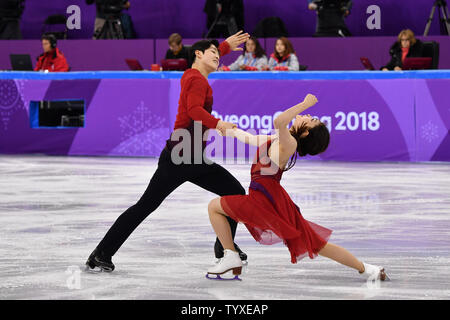 Maia Shibutani et Alex Shibutani des USA en compétition dans l'épreuve par équipe de danse sur glace, patinage libre au Jeux Olympiques d'hiver de Pyeongchang 2018, à l'ovale à Gangneung Gangneung, Corée du Sud, le 12 février 2018. Photo de Richard Ellis/UPI Banque D'Images