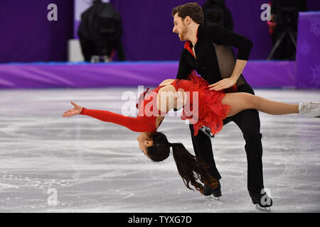 Yura Min et Alexandre Gamelin de Corée en compétition en Danse Programme court au cours de l'événement des Jeux Olympiques d'hiver de Pyeongchang 2018, à l'Ice Arena à Gangneung Gangneung, Corée du Sud, le 19 février 2018. Photo de Richard Ellis/UPI Banque D'Images