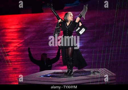 Le sud-coréen K-Pop singer CL fonctionne à la cérémonie de clôture des Jeux Olympiques d'hiver de 2018 à Pyeongchang le au Stade Olympique dans Daegwalnyeong, Corée du Sud, le 25 février 2018. Photo de Richard Ellis/UPI Banque D'Images