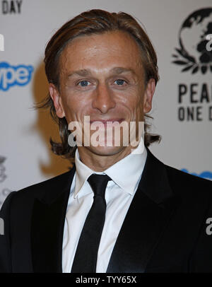 Fondateur de Peace One Day Jeremy Gilley arrive à un photocall avant le 10e anniversaire de Peace One Day concert au Grand Rex théâtre à Paris le 19 septembre 2009. Un jour de paix, une organisation sans but lucratif, organise chaque année le concert coïncidant avec la Journée internationale de la paix chaque 21 Septembre. UPI Photo/David Silpa Banque D'Images