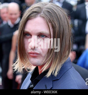 Michael Pitt arrive sur le tapis rouge avant la projection du film 'Le Poirier Sauvage (Ahlat Agaci)' à la 71e assemblée annuelle du Festival International du Film de Cannes à Cannes, France le 18 mai 2018. Photo de David Silpa/UPI Banque D'Images