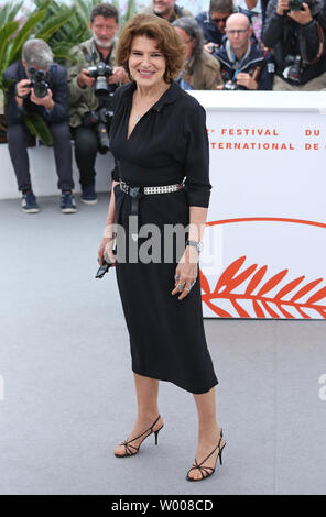 Fanny Ardant arrive à un photocall pour le film 'La Belle Epoque' au cours de la 20e Congrès International du Film de Cannes à Cannes, France, le 21 mai 2019. Photo de David Silpa/UPI Banque D'Images