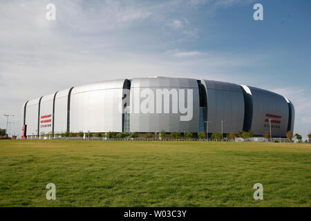 Le surround champs herbeux de University of Phoenix Stadium de Glendale, Arizona qui sera le site de Super Bowl XLII dans une photo prise le 25 août 2007. (Photo d'UPI/Art Foxall) Banque D'Images