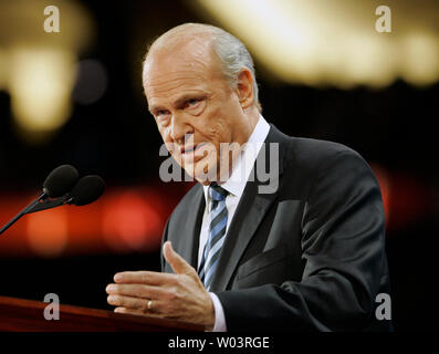 L'ancien candidat présidentiel républicain le sénateur Fred Thompson (R-TN) parle le deuxième jour de la Convention nationale du parti républicain à l'Xcel Energy Center à Saint Paul, Minnesota le 2 septembre 2008. (Photo d'UPI/Brian Kersey) Banque D'Images