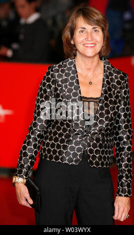 Le ministre français de la Culture, Christine Albanel arrive sur le tapis rouge au Festival du Film de Rome à Rome le 18 octobre 2007. (Photo d'UPI/David Silpa) Banque D'Images